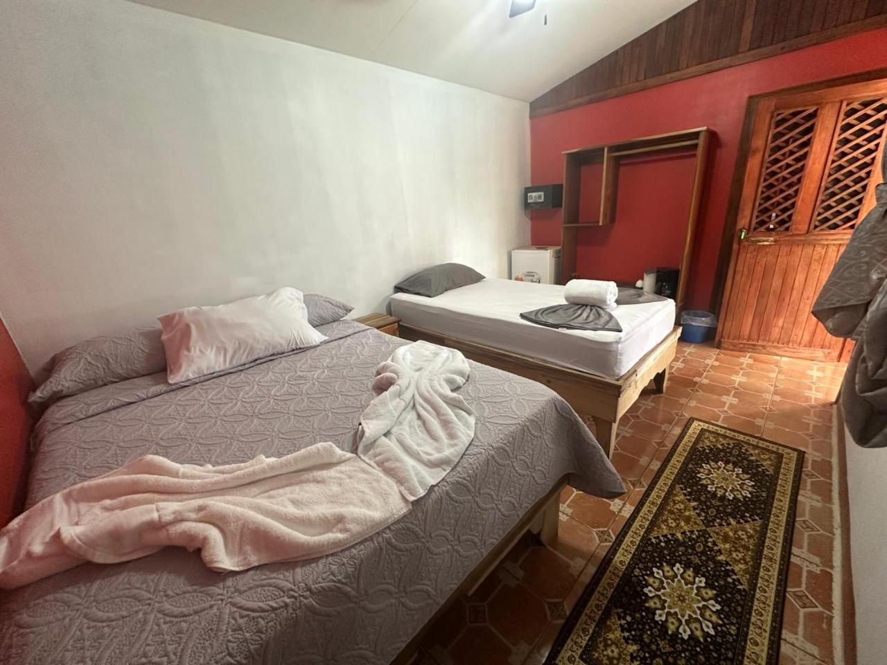 Hotel Don Quichotte Tortuguero Exterior photo