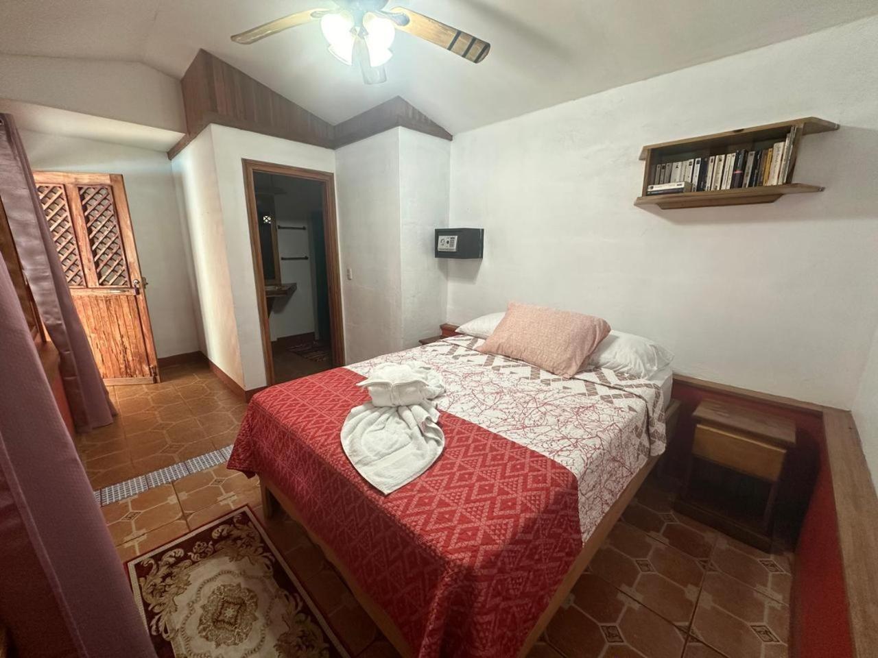 Hotel Don Quichotte Tortuguero Exterior photo